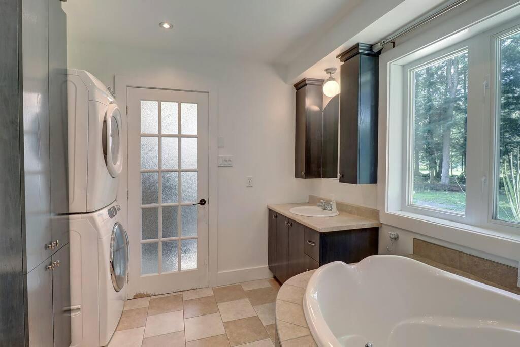 Eastern Township'S Getaway! Beach + Ski Haven Magog Eksteriør bilde